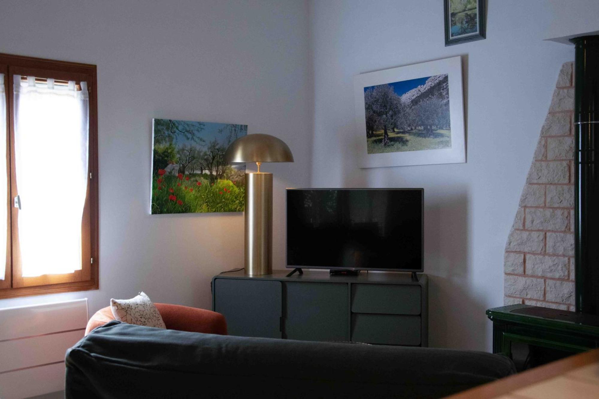 Les Grands Pres Des Baronnies Pensionat La Roche-sur-le-Buis Exteriör bild
